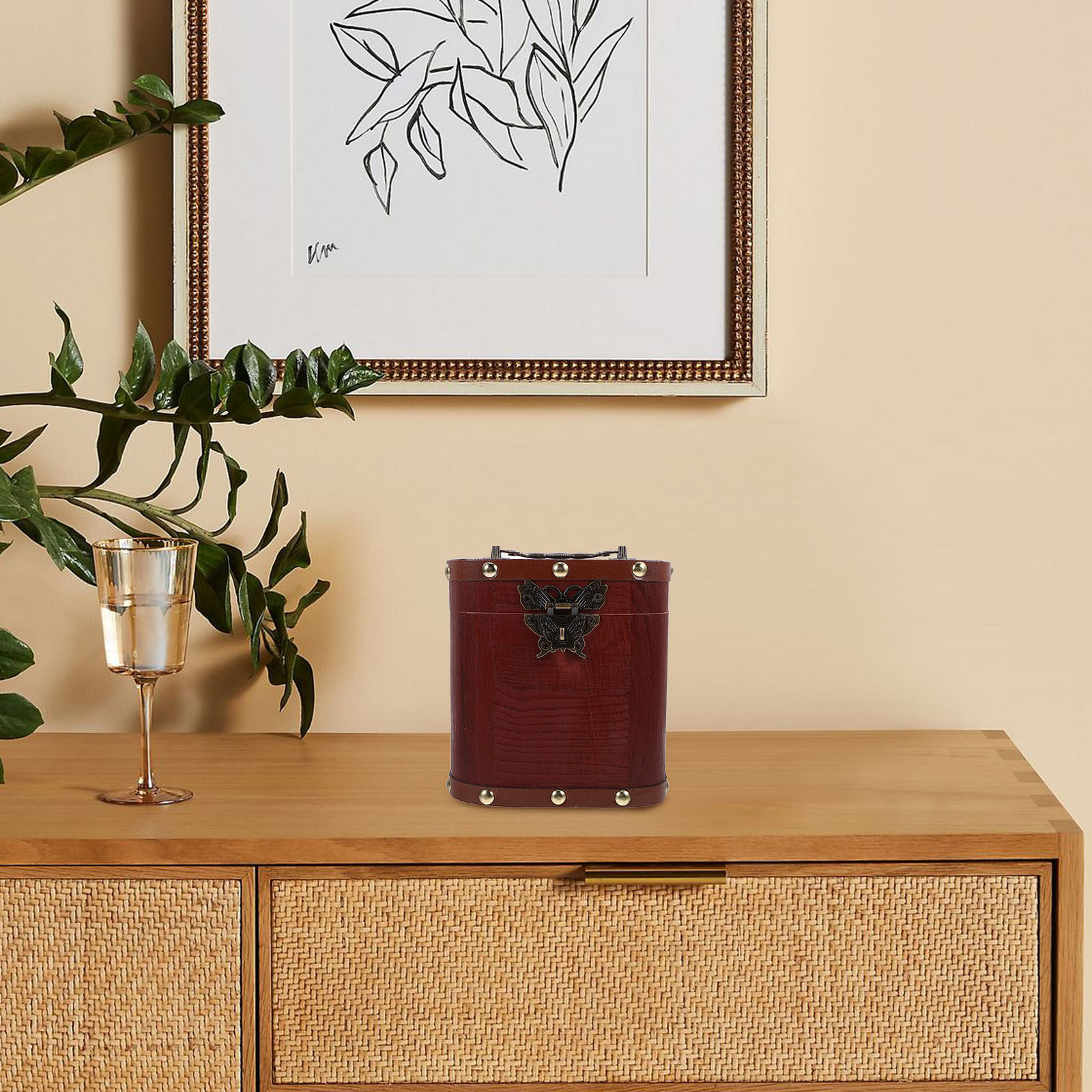 Vintage Wooden Treasure Chest  - Kids Education Savings recension och pris